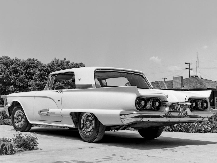  Ford Thunderbird Hardtop Coupe 1959 года  (фото 6 из 7)